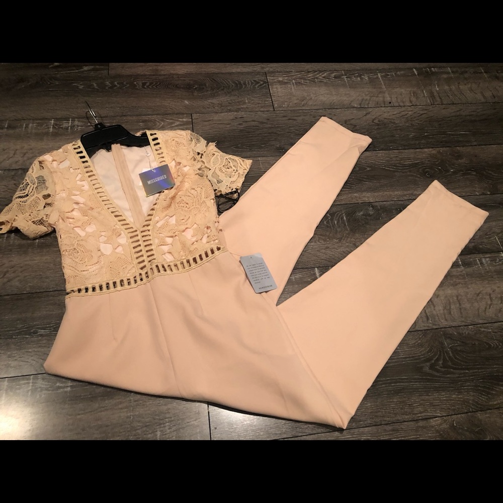 Missguided Cream Jumpsuit Size 4